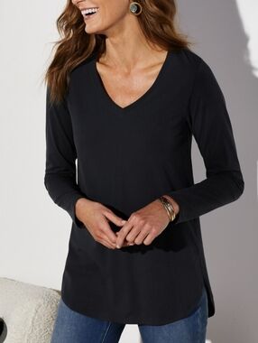 Soft Surroundings Isabel Pima Long Sleeve Tee Medium Black Cotton V-Neck Top